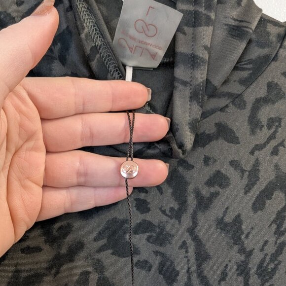 CALIA New Animal Print Turtleneck L Shiny Cold Weather Warm High Neck - Picture 10 of 12